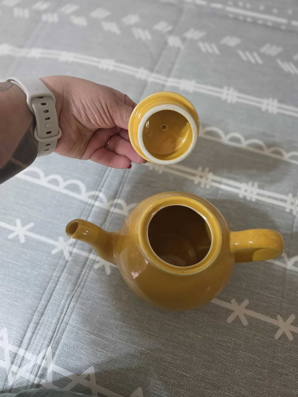 Vintage Lipton Mustard Yellow Ceramic Teapot